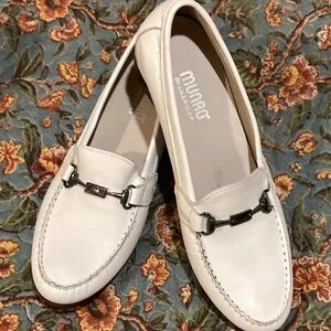 Munro Leather Loafers NIB